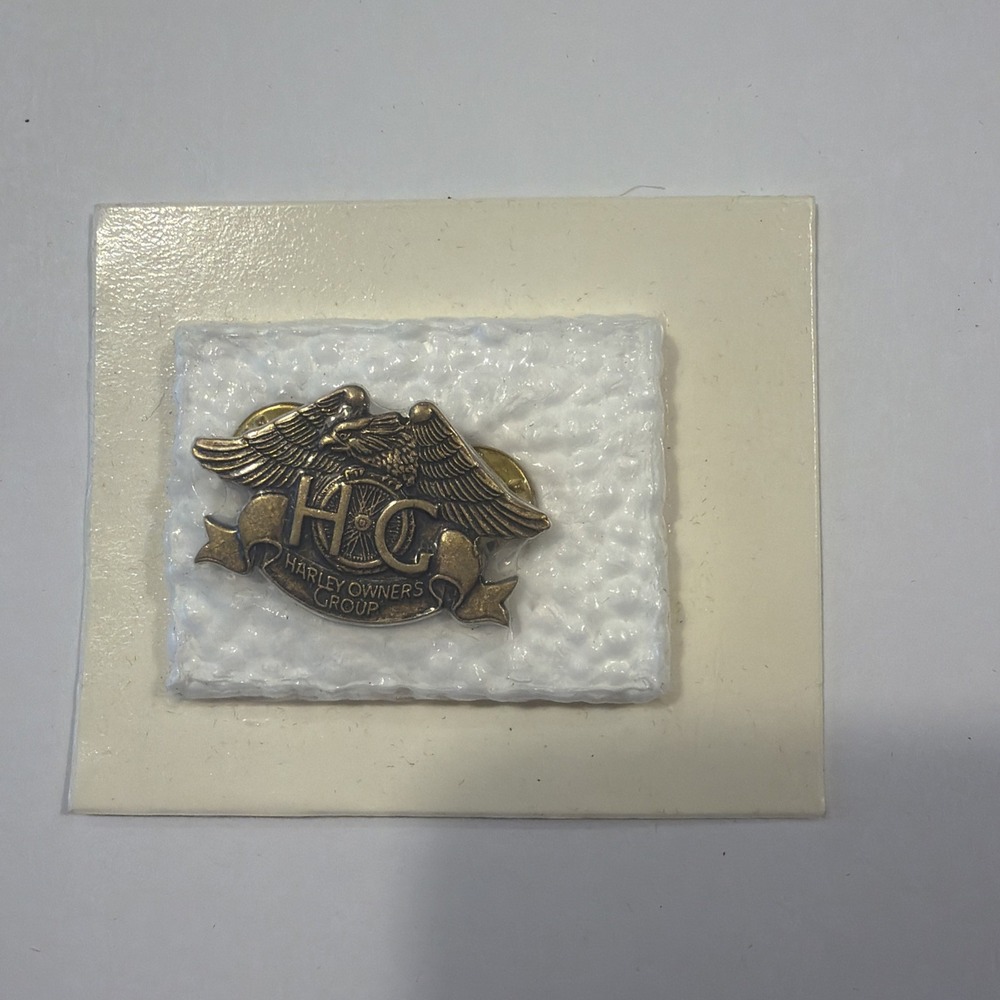New-Harley Davidson Motorcycle Owners Group (HOG) Pin, 2003